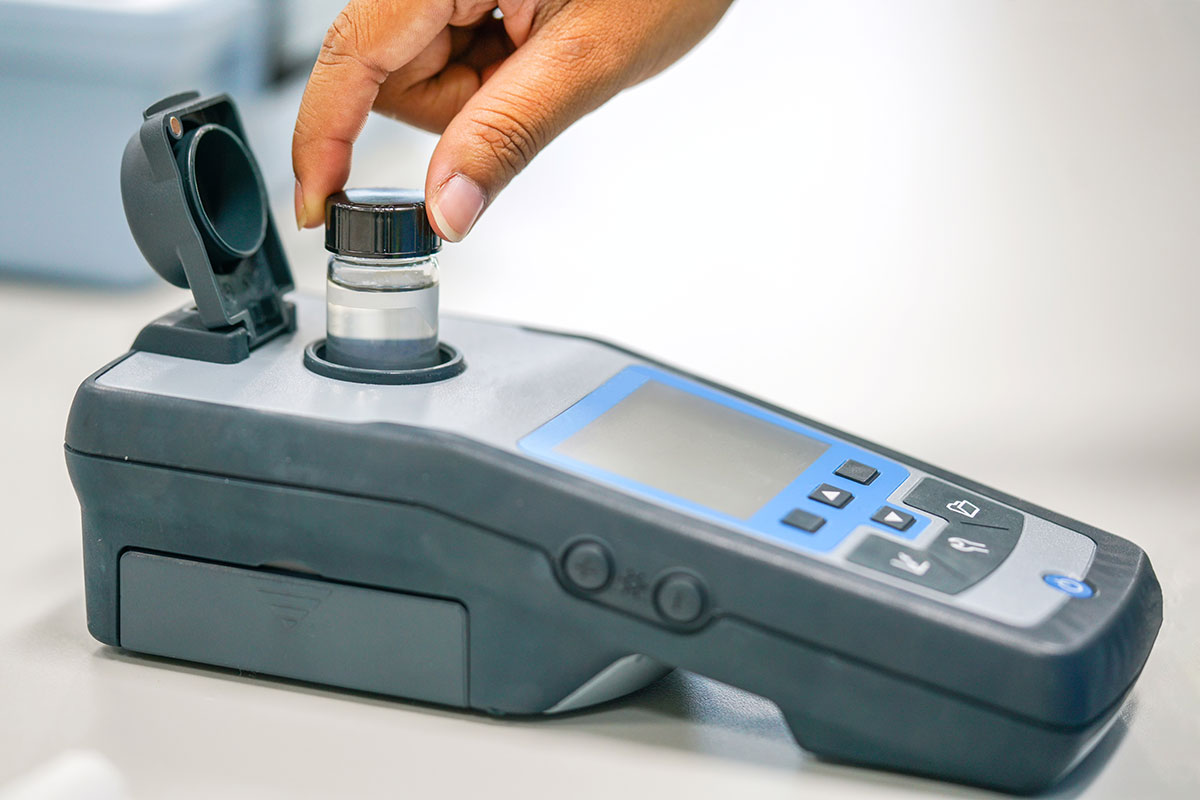 Определение качества воды в спектрофотометре Hach